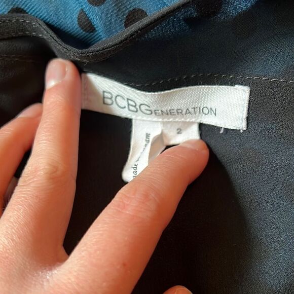 BCBG Generation polka dot jumpsuit. Size 2 - Picture 3 of 10